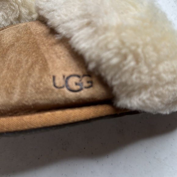 UGG SCUFFETTE II SLIPPERS SAND SIZE 8 USED CONDITION - Picture 9 of 12